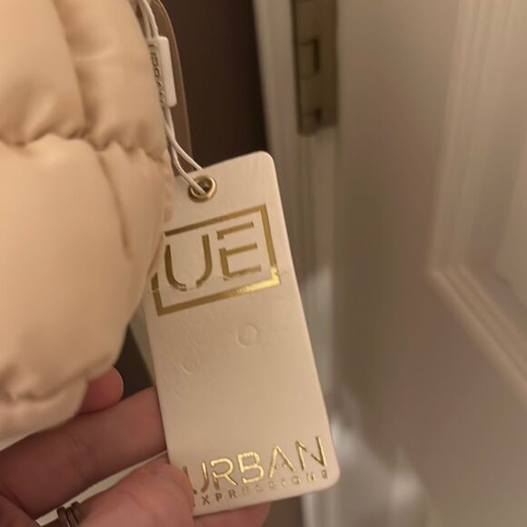 Urban Expressions Quilted Cream Shoulder Bag NWT - Picture 3 of 7